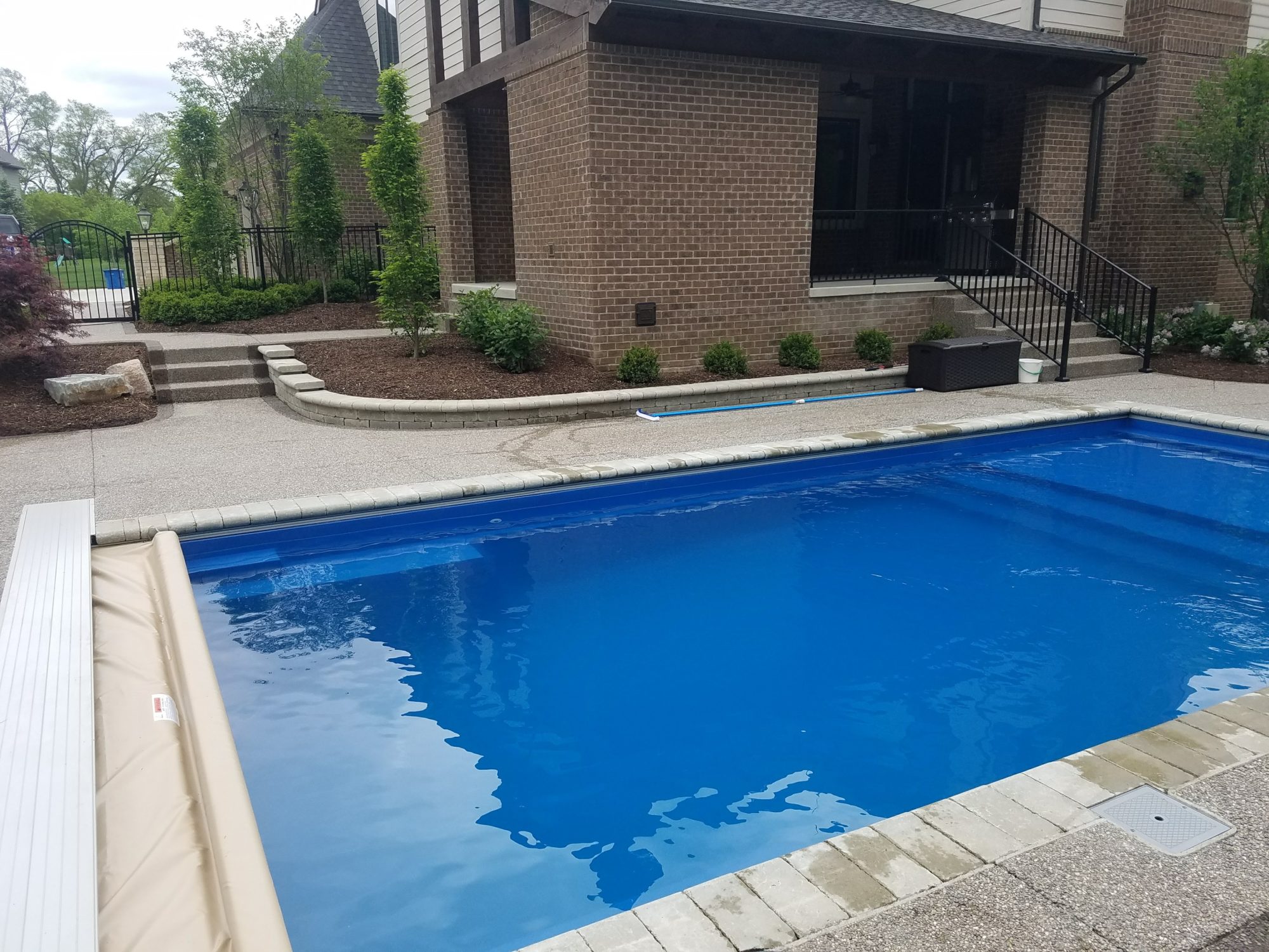 Thursday fibeglass swimming pool Northville Michigan